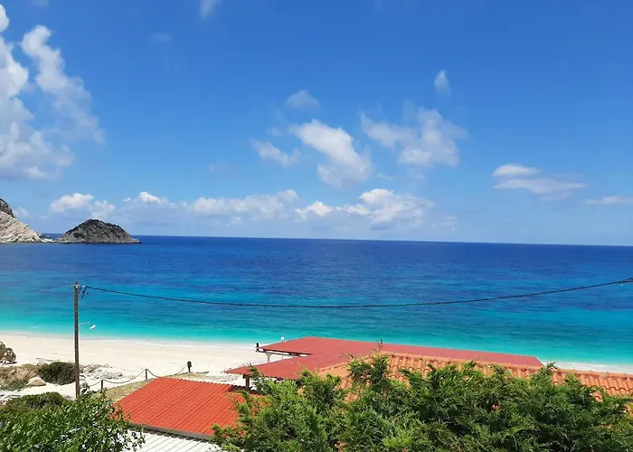 Petani Beachside Apartman Vóvikesz