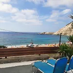 Petani Beachside דירה