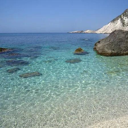 Petani Beachside Apartmán Vóvikes