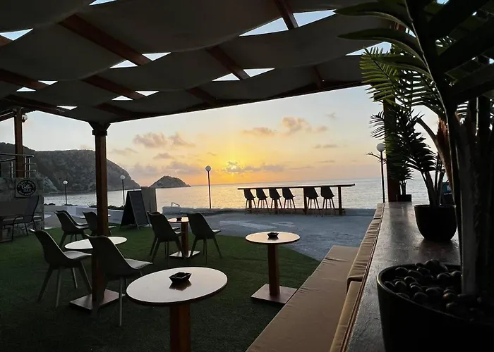 Апартаменты Petani Beachside