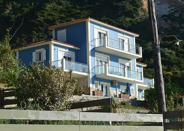 Petani Beachside Апартаменты